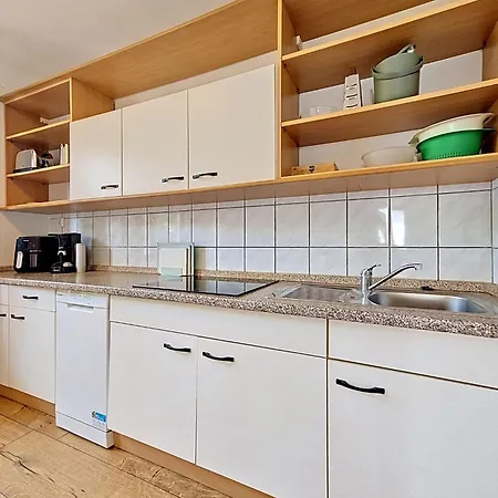 Dalero 1 By Interhome