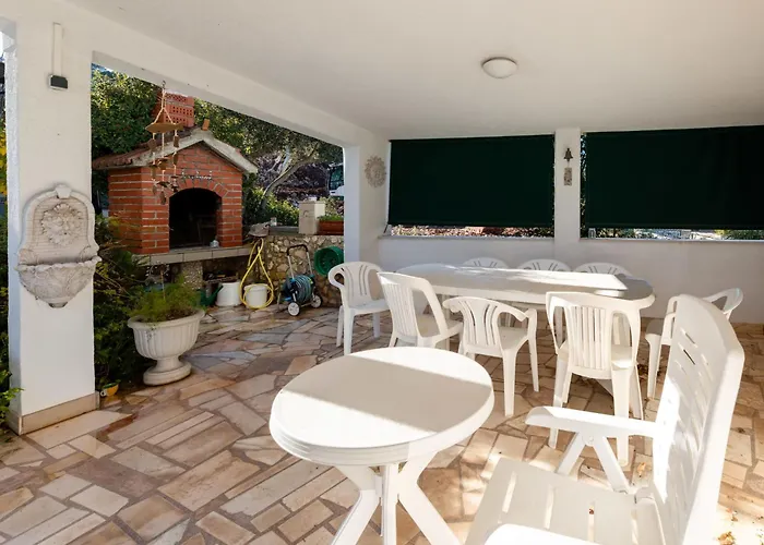 Dalero 3 By Interhome